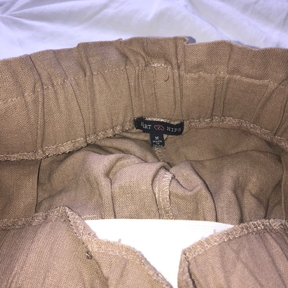 SOLD Brown linen shorts with a bow size M. - Picture 4 of 4